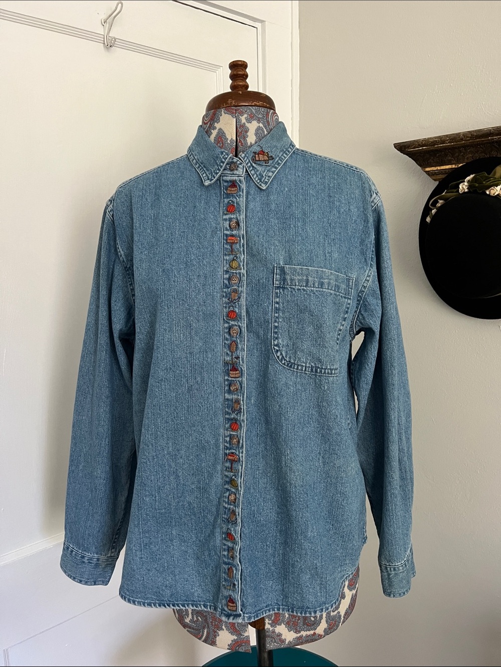 Women’s Vintage Christopher & Banks Fall Embroidered Denim Shirt